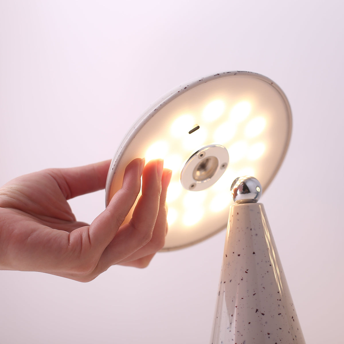 Rechargeable Magnetic Table Lamp in Melamine--RT6810-S